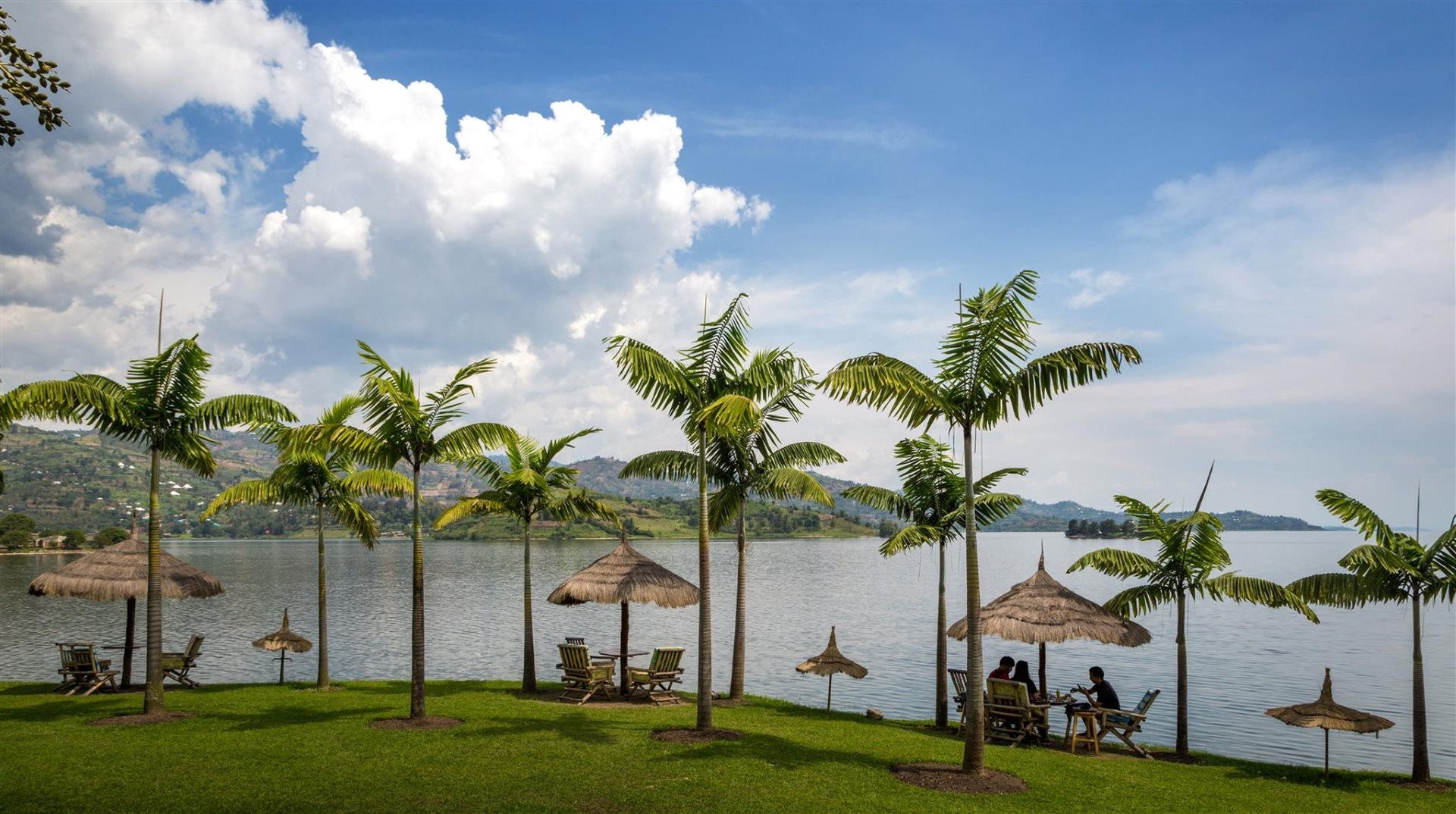 lake-kivu-rwanda.jpg Lake Kivu in Rwanda is perfect for jungle and ocean safaris