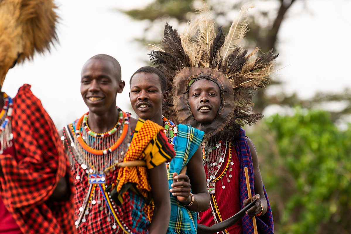 governors-camp-activities-maasai-mara-culture-01 Maasai Mara in their colourful traditional clothing