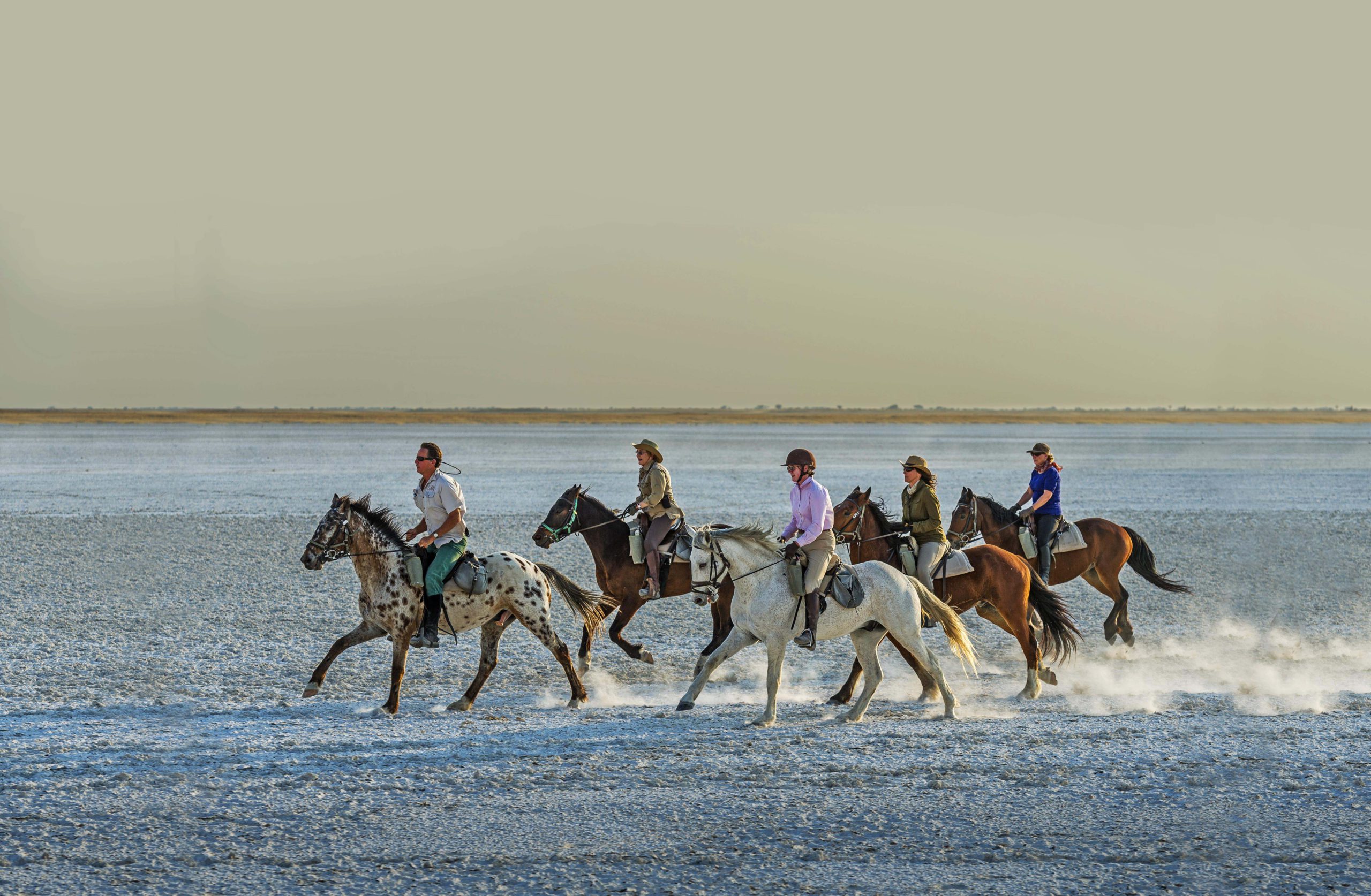 dry_pans_11 Horse riding across the dry pans